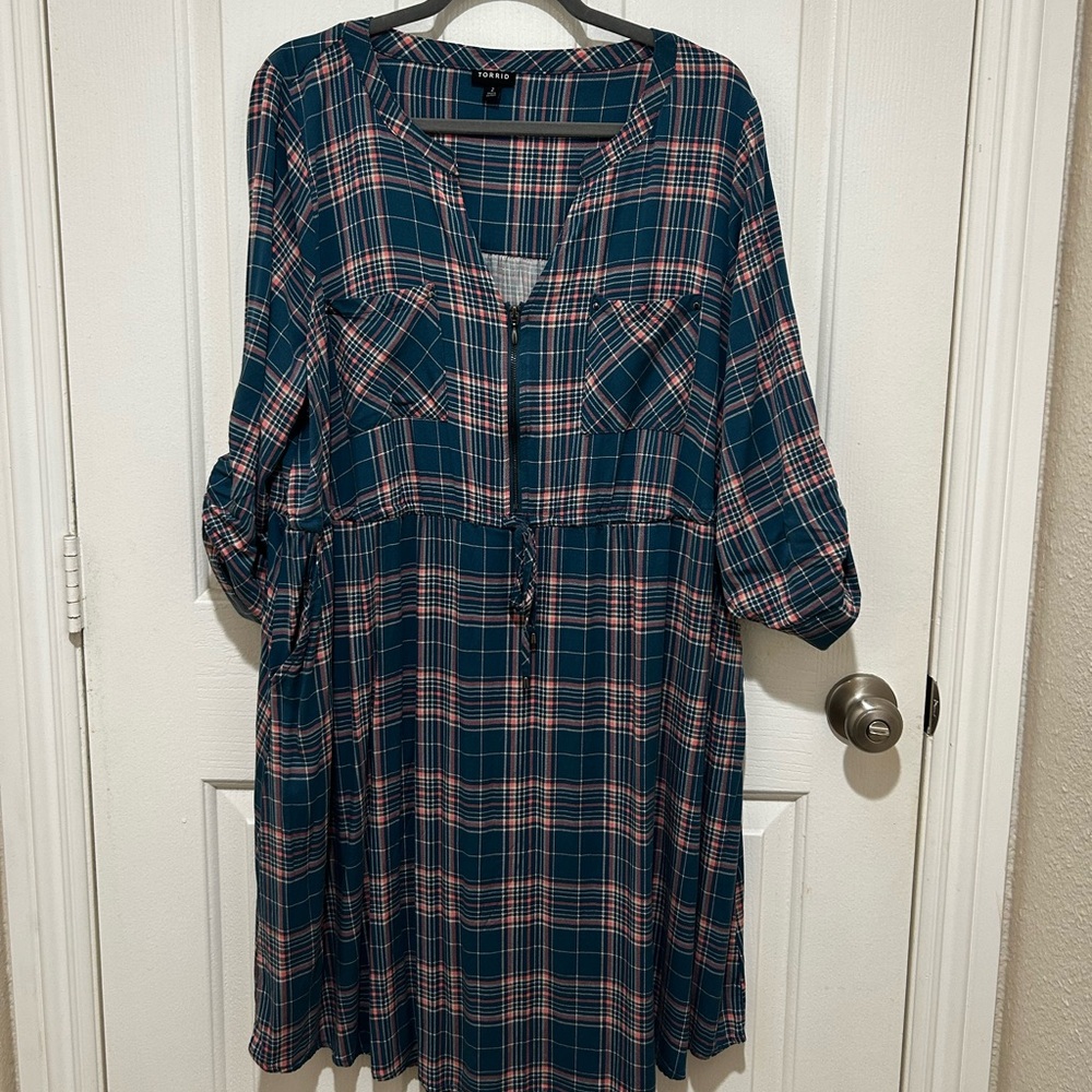 TORRID NWT Mini Challis Zip-Front Shirt Dress Size 2 Multicolor plaid